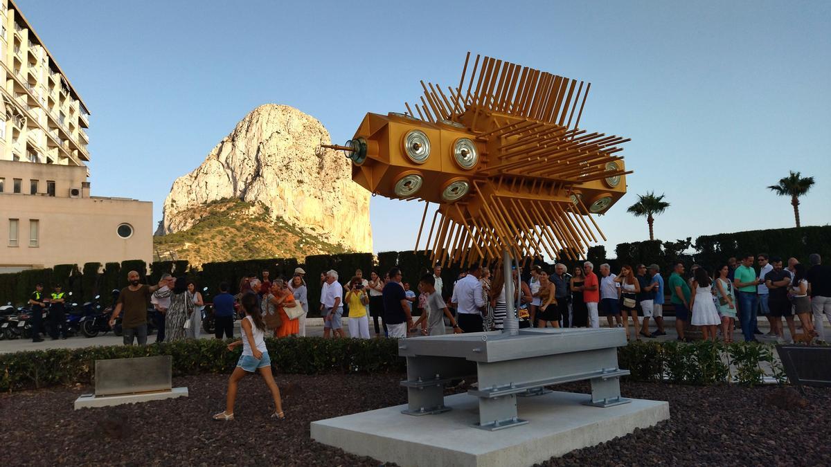 La escultura &quot;Sol invictus&quot; del artista calpino Víktor Ferrando