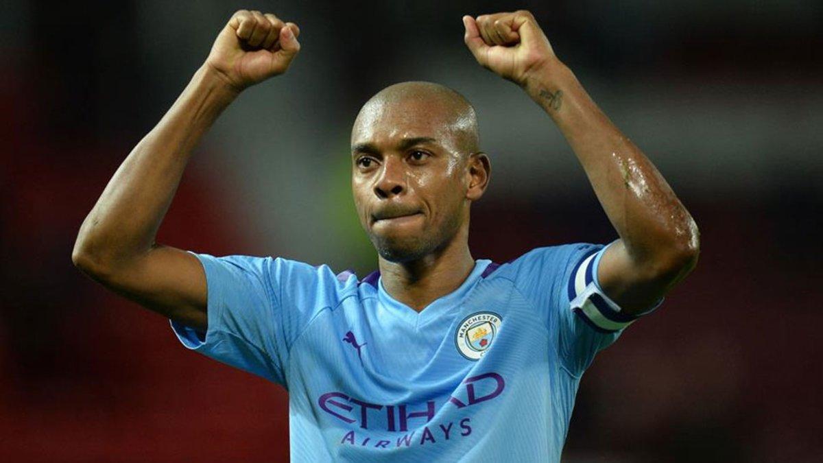 Fernandinho seguirá siendo 'citizen'