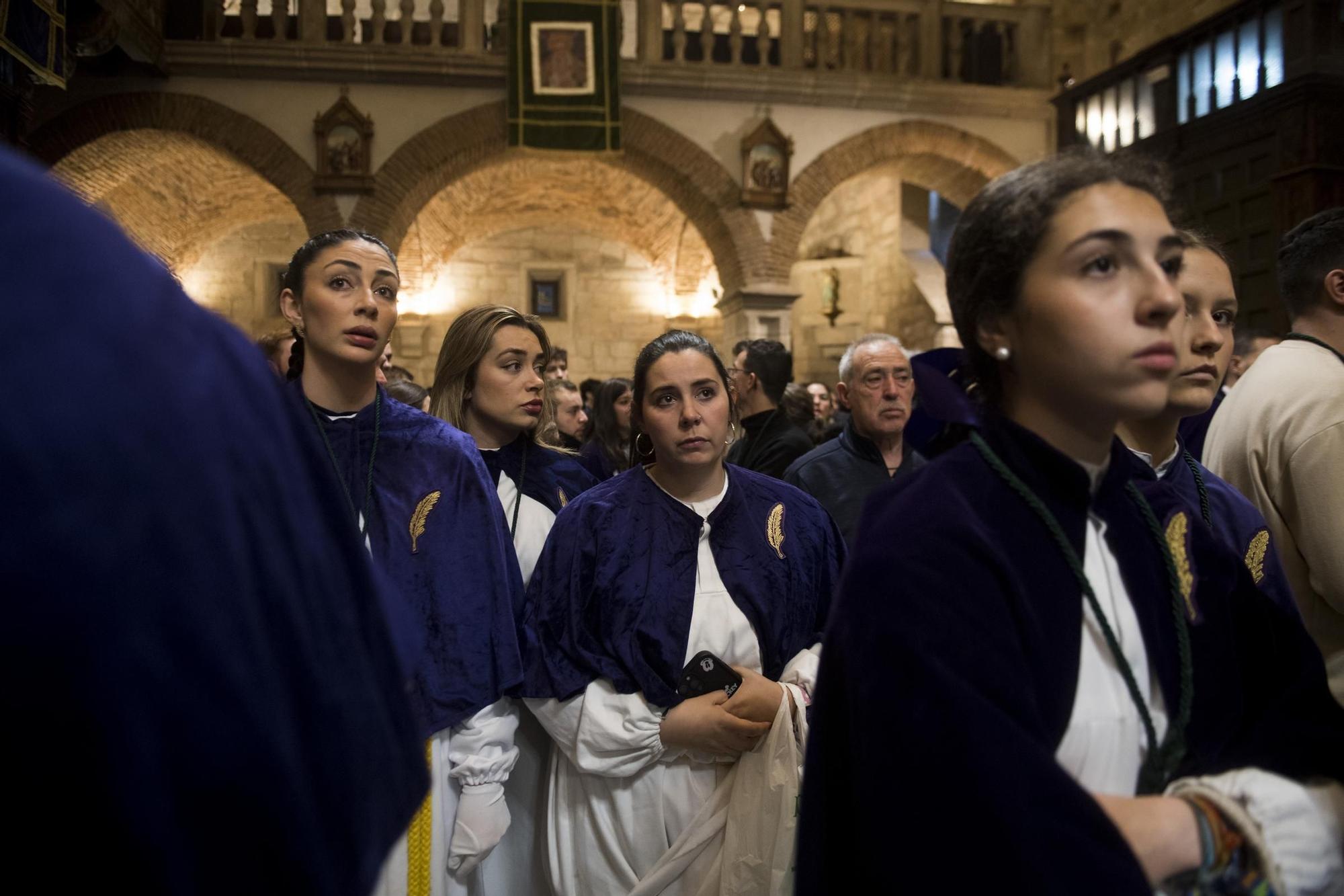 Desconsuelo en la suspensión de la procesión de la Esperanza en Cáceres