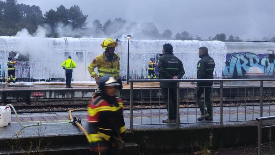Sofocado el incendio desatado en el tren regional de Puebla de Sanabria