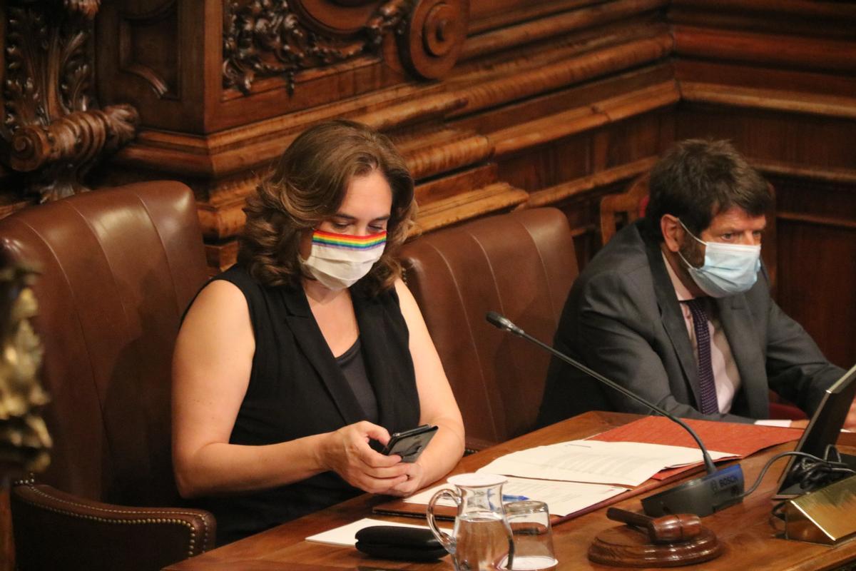 El Tribunal de Comptes investiga ajudes de Colau denunciades per Agbar El Tribunal de Comptes investiga ajudes de Colau denunciades per Agbar