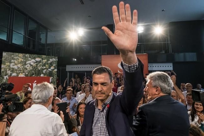 ACTO DE PRECAMPAÑA PSOE EN LAS PALMAS DE GRAN ...