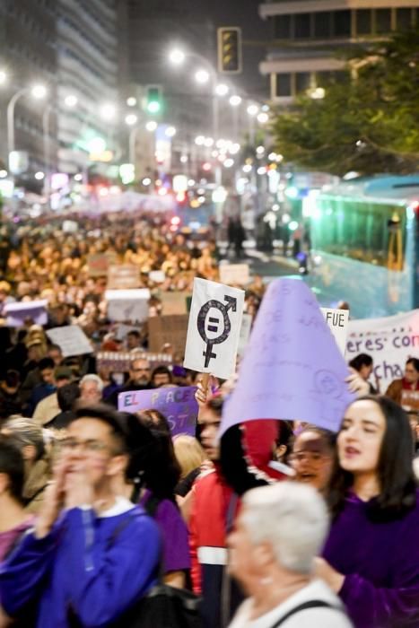 GENTE Y CULTURA 07-03-19  LAS PALMAS DE GRAN CANARIA. 8M Día Internacional de la Mujer. Manifestación por el 8M Día Internacional de la Mujer. FOTOS: JUAN CASTRO