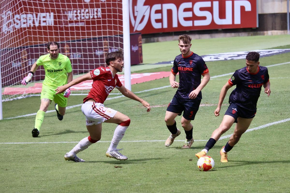Las mejores imágenes del partido entre el Real Murcia Imperial y el Olímpico de Totana