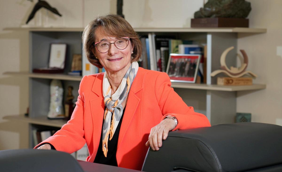 Eva Alcón, en su despacho.