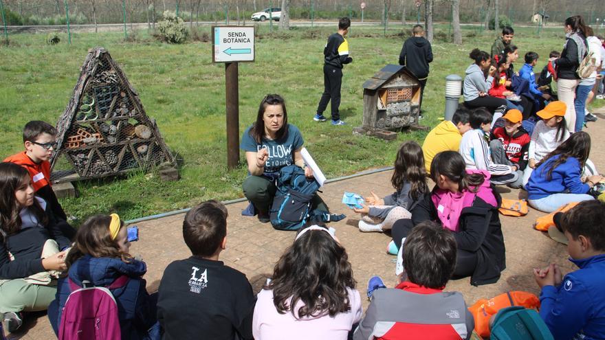 GALERÍA | Escolares de Sanabria descubren el proyecto “Lake trek&quot;
