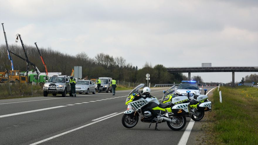 Operativo de la Guardia Civil de Tráfico en Lugo