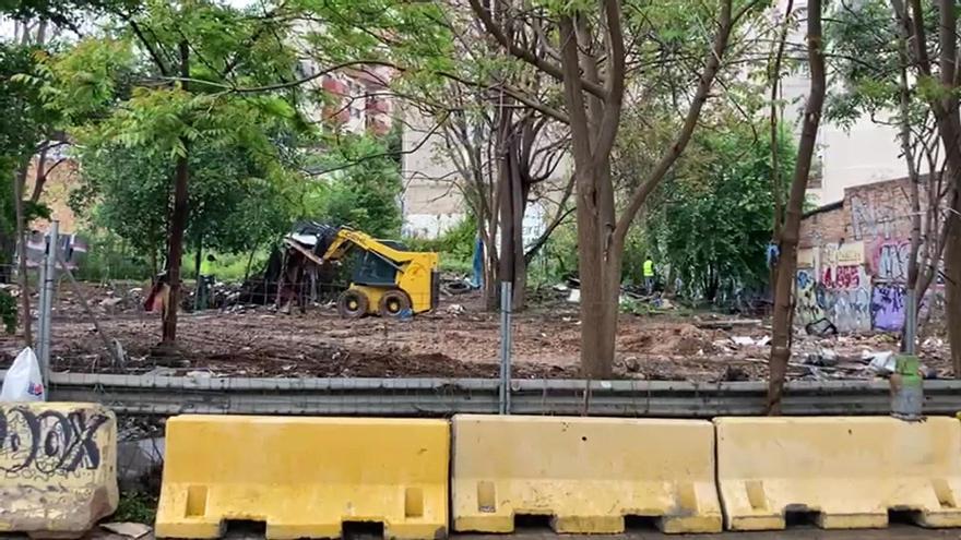 Así ha amanecido la zona de barracas de Vallcarca el día después del desalojo