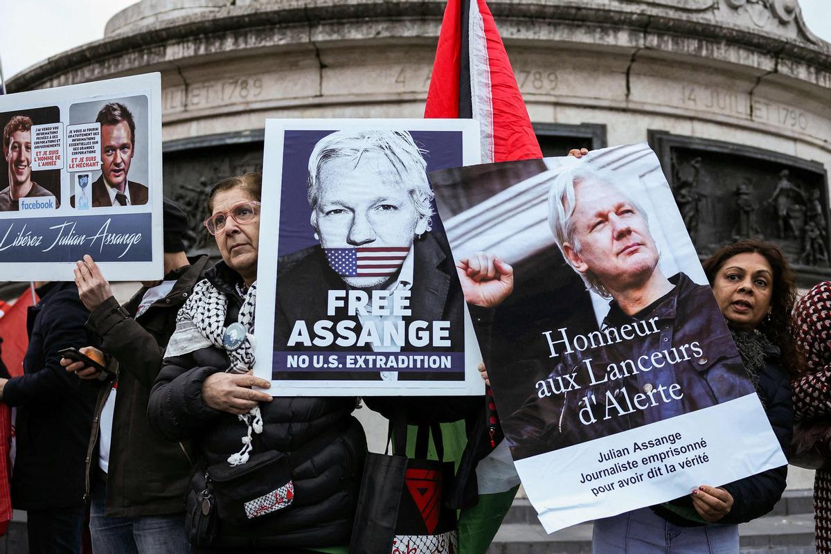 Multiples concentraciones por la libertad de Julian Assange