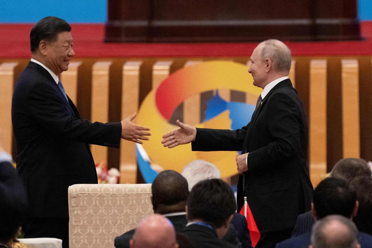 Vladímir Putin se reúne con Xi Jinping en Pekín