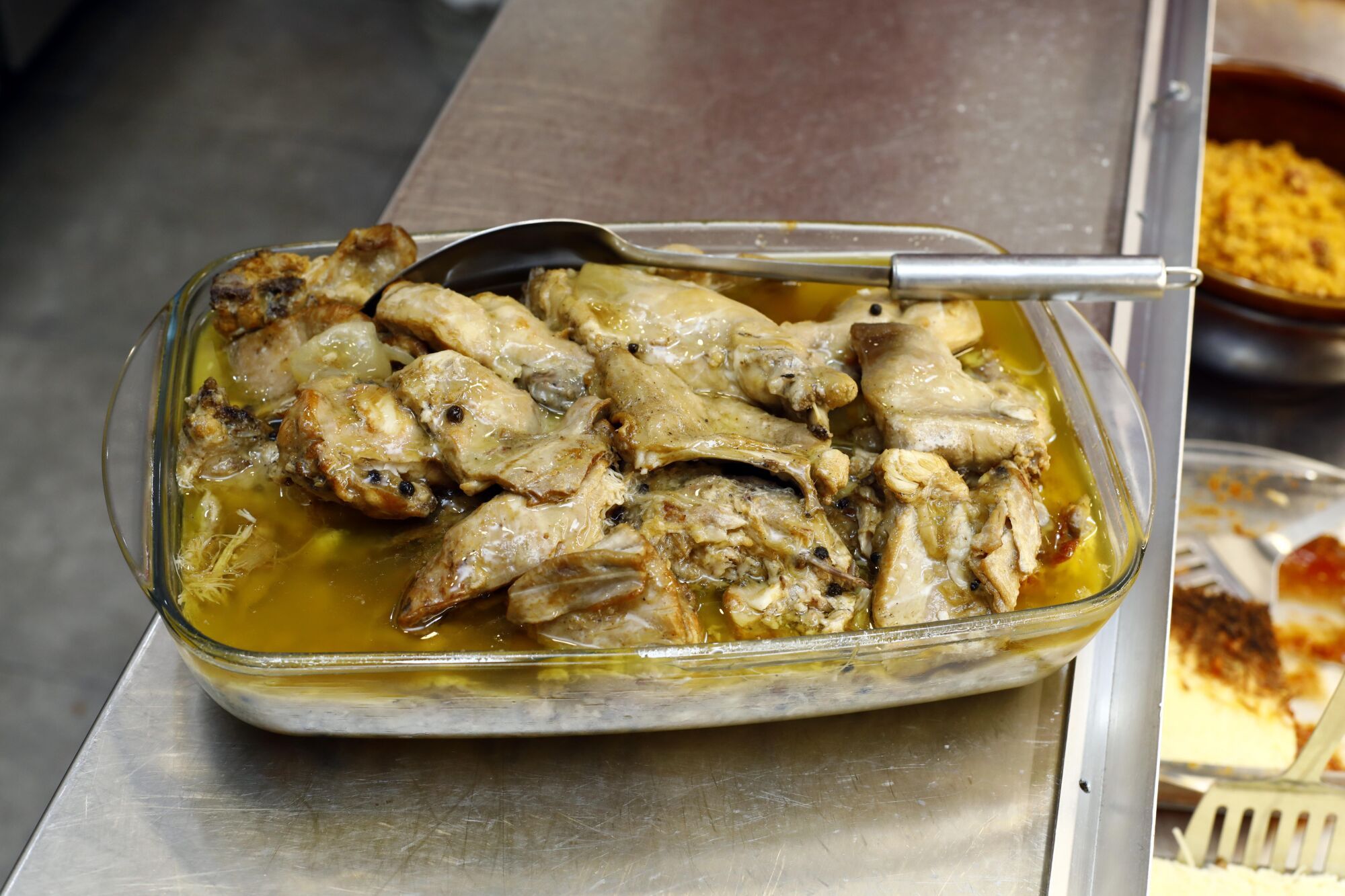 restaurante aqui como en casa de la calle felix latassa, comida preparada para llevar