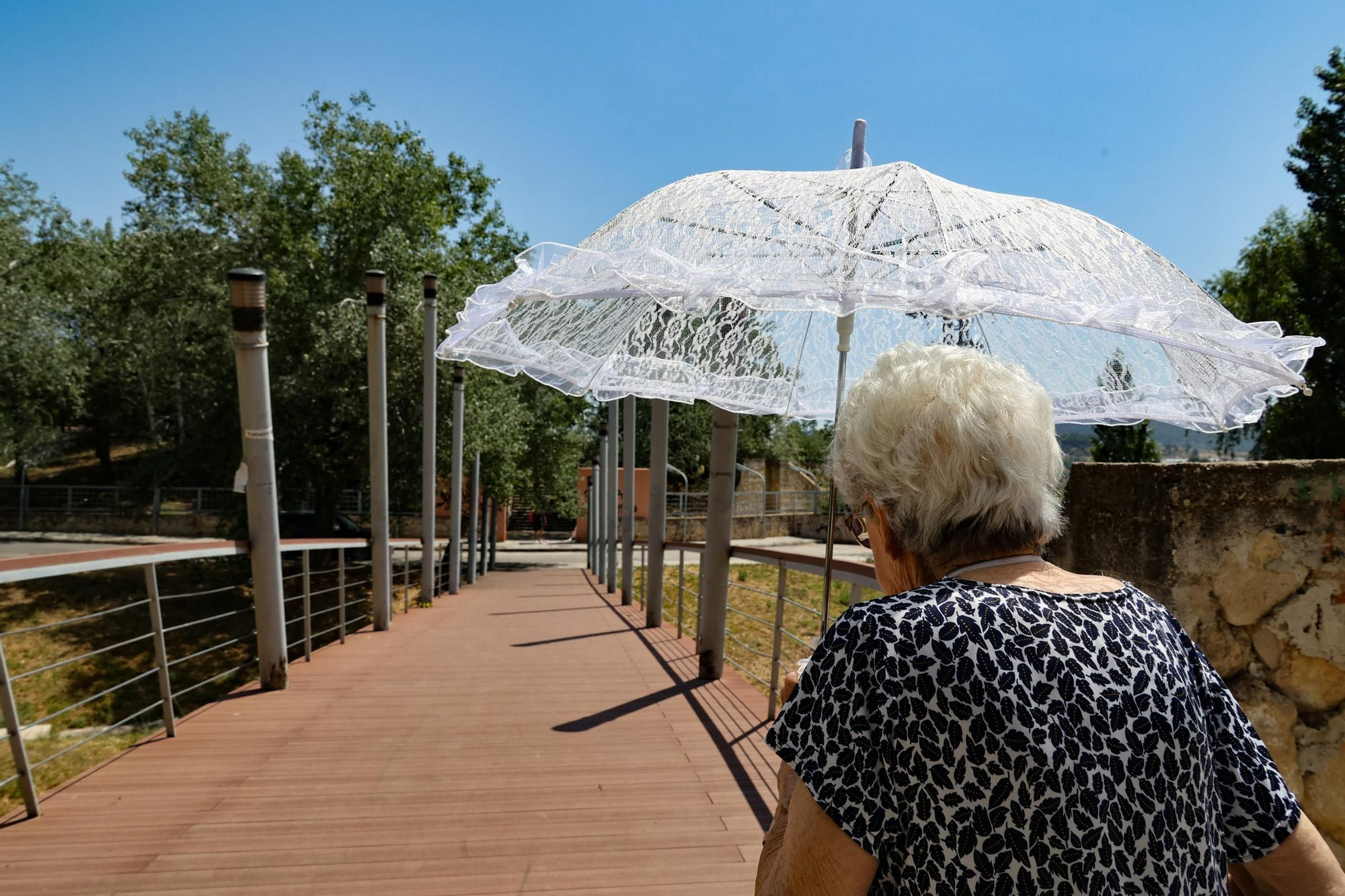 Mil maneras de protegerse del sol cuando el calor "aprieta" en la provincia de Alicante