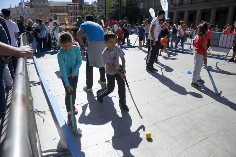 Fotogalería del 'Día del deporte' en la plaza del Pilar