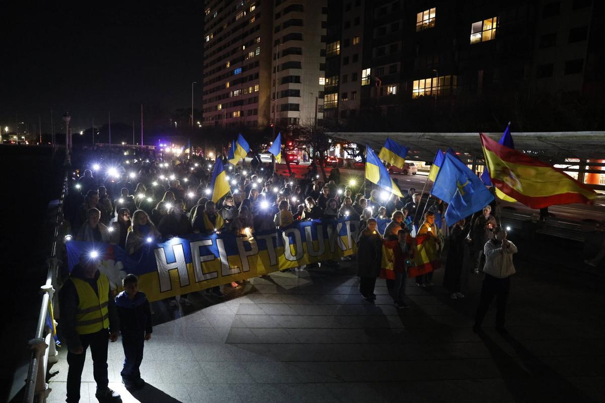 Manifestación de ucranianos en el Muro de San Lorenzo.