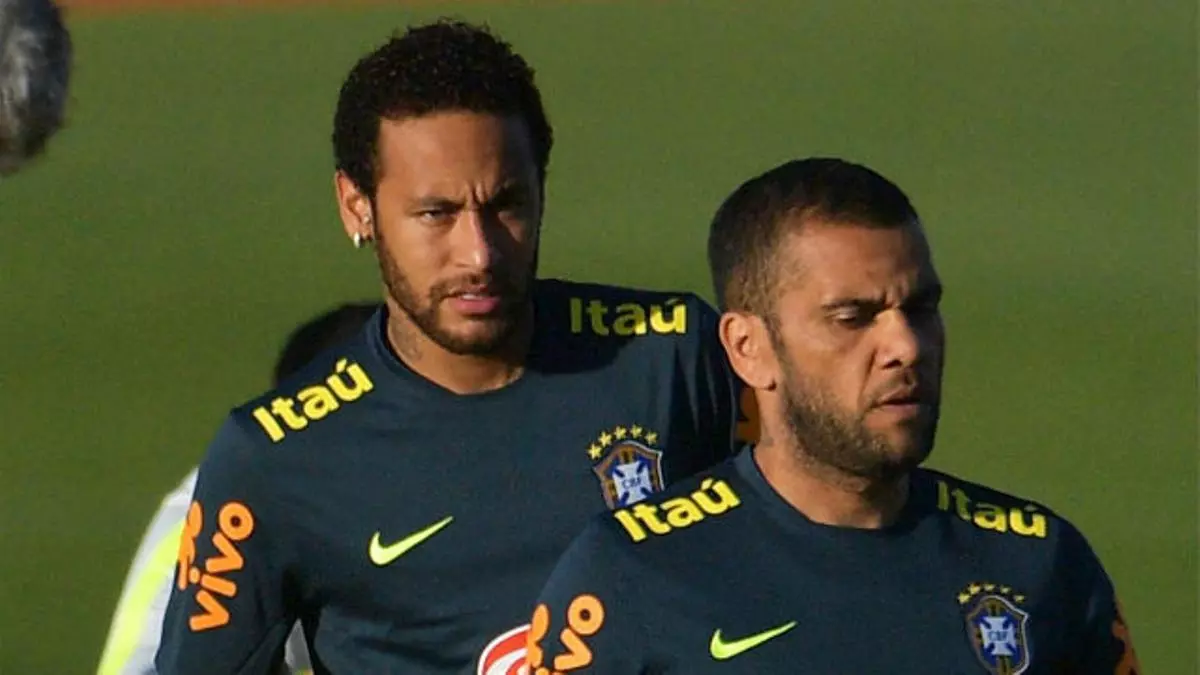 Días decisivos para el futuro de Dani Alves