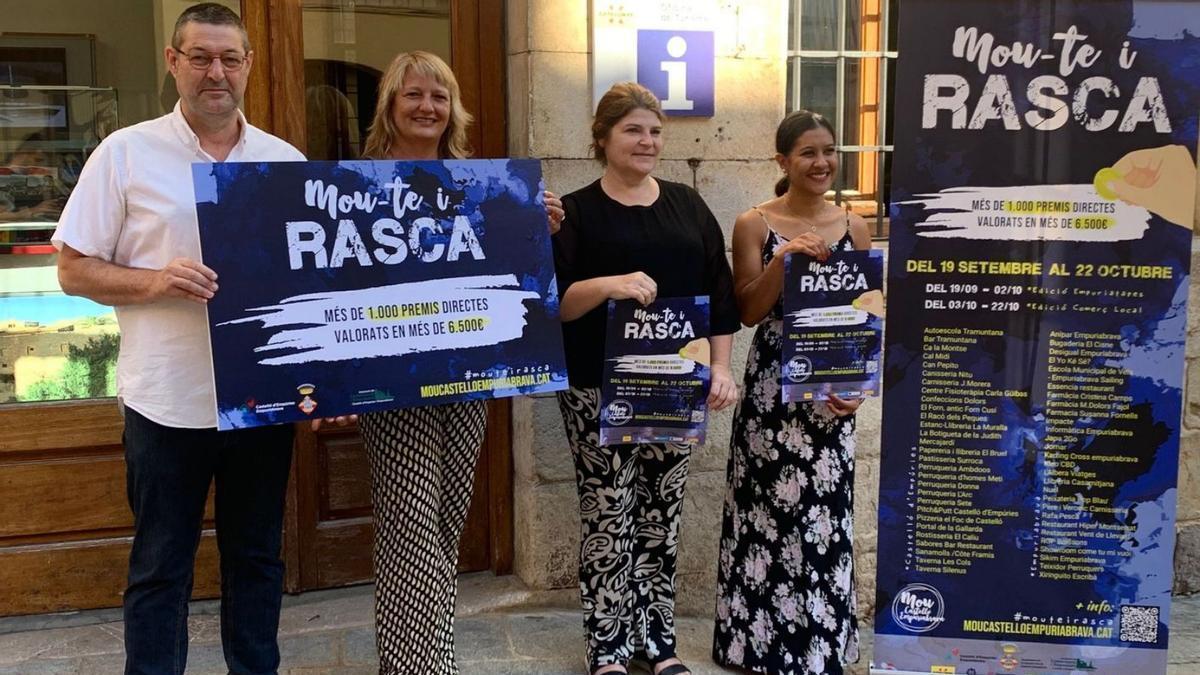 La presentació de la campanya «Mou-te i rasca» a l’Oficina de Turisme de Castelló