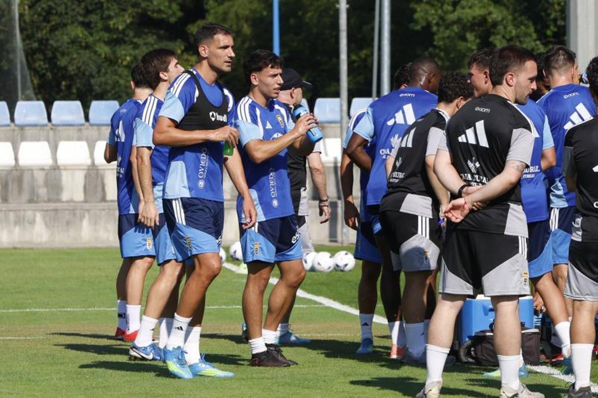 EN IMÁGENES: Así fue el primer entrenamiento de la temporada 26-27 para el Real Oviedo