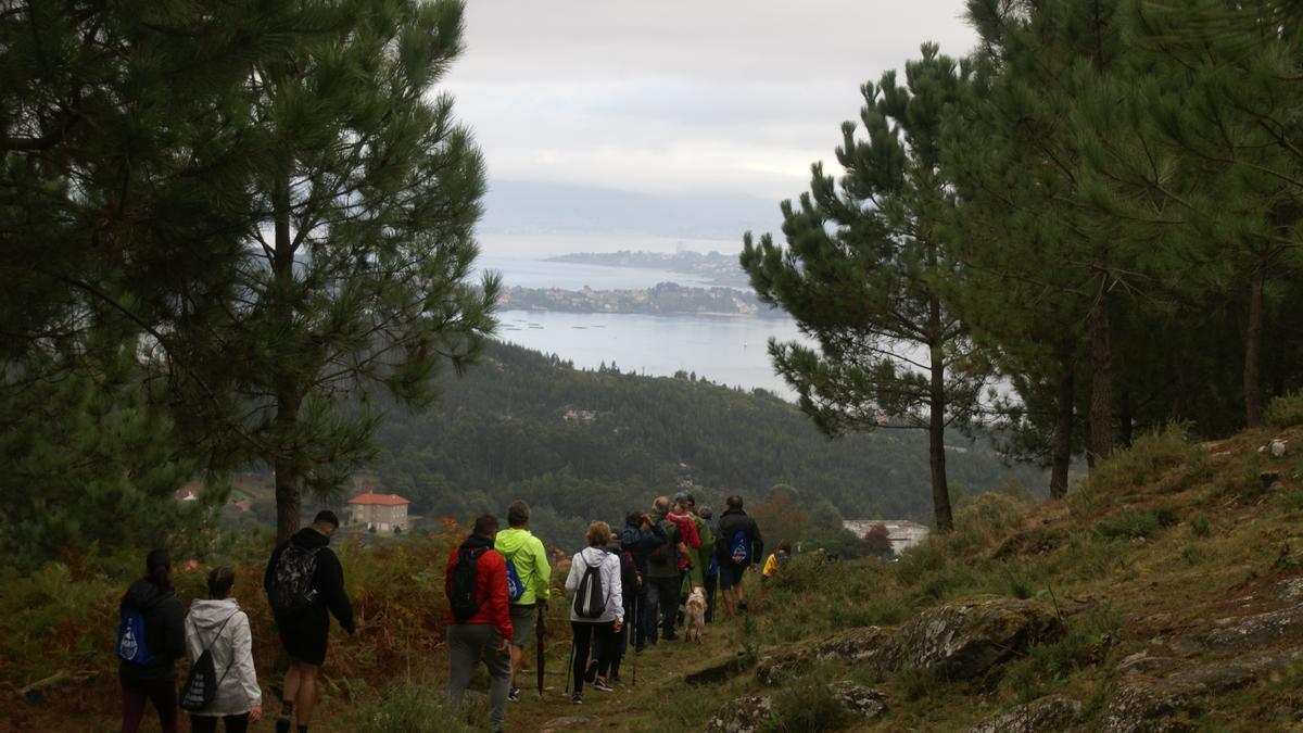 Este 2022, la villa potencia sus rutas de senderismo en todas las parroquias del municipio  (Baíña, Baredo, Santa Cristina de de la Ramallosa y Belesar).