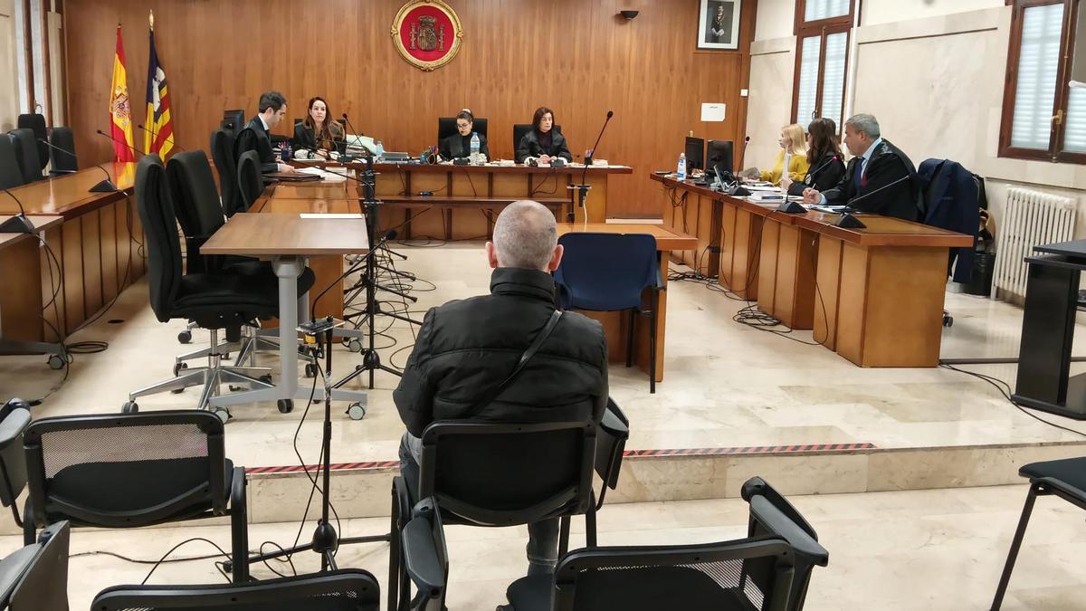 VIOLACIONES MENORES MALLORCA | Piden 12 años de cárcel a un hombre por agresiones sexuales a su sobrina autista en Palma