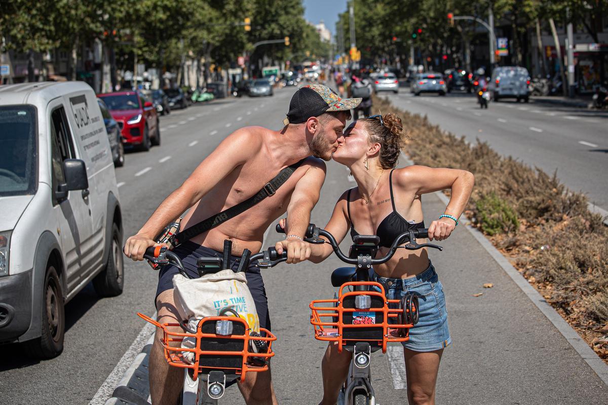 La mobilitat a Barcelona després de la pandèmia: més gent caminant i en bici que mai