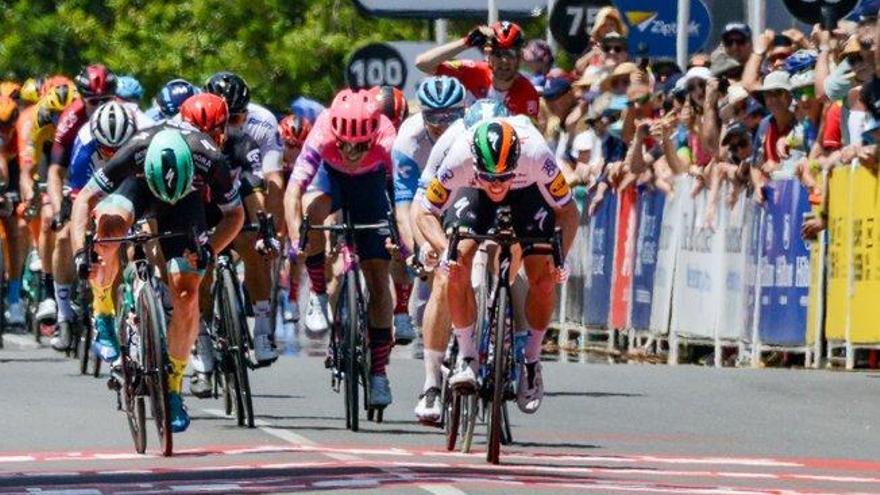 Sam Bennett gana la primera etapa del Tour Down Under