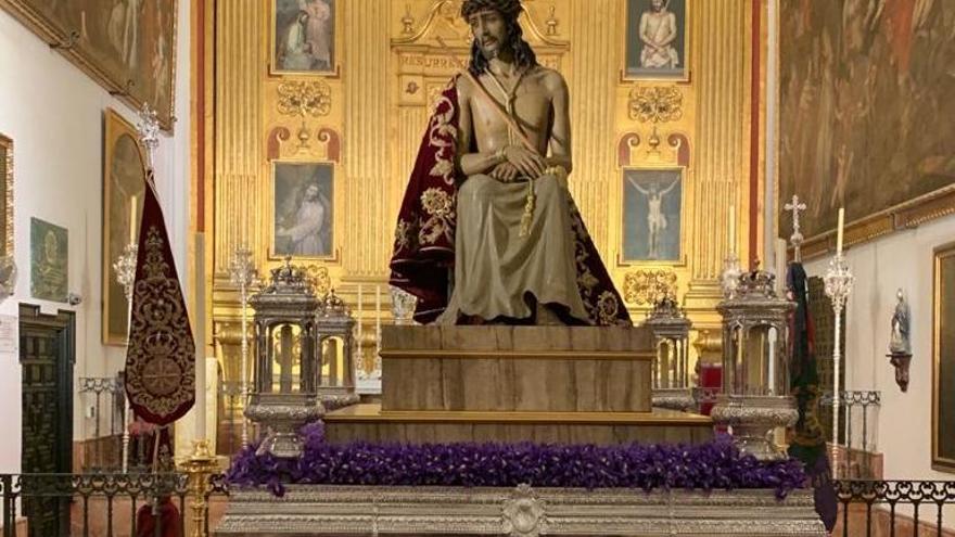 El Coronado de Espinas, preparado en San Julián para el vía crucis de la Agrupación.