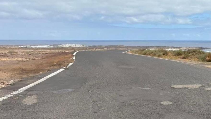 El Cabildo de Lanzarote licita por más de 374.000 euros la mejora de la carretera entre Caleta de Caballo y Soo