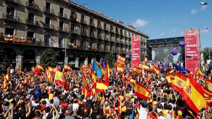 La manifestación celebrada en Barcelona en defensa de la unidad de España tras el referéndum del 1-O.