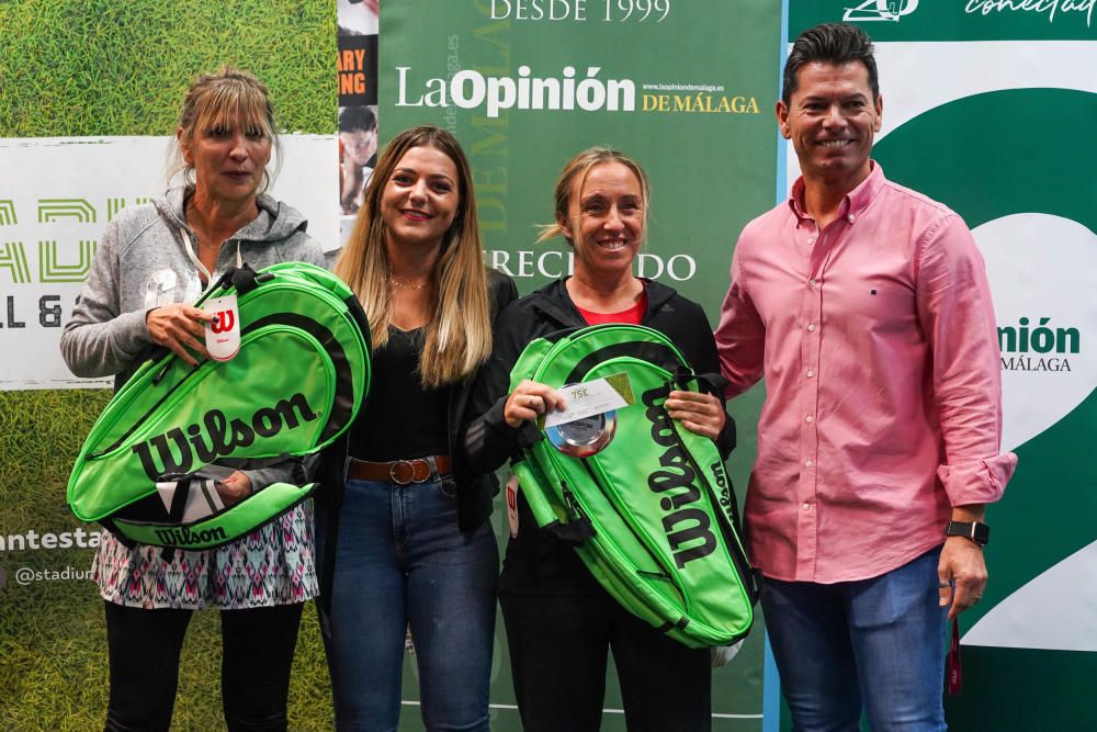 Entrega de los premios a los ganadores del V Torneo de Pádel de La Opinión de Málaga.