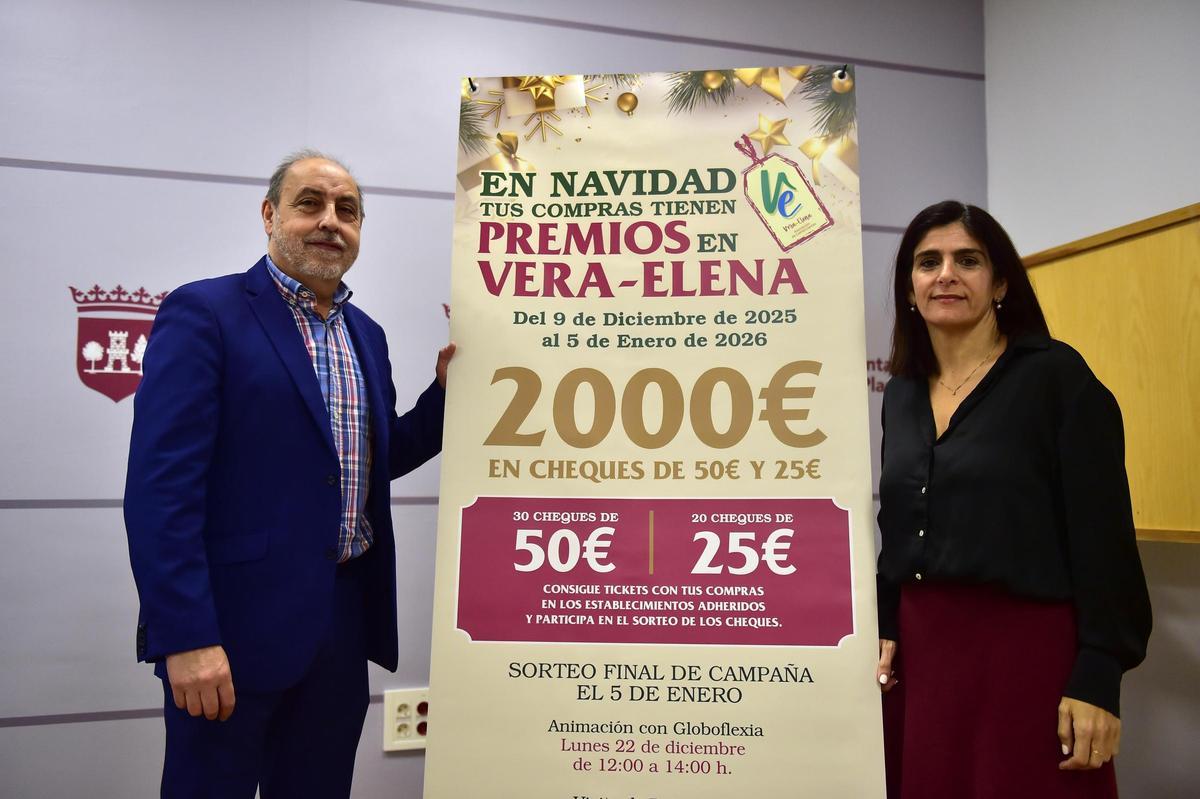 Plasencia regala 2.000 euros en cheques por Navidad: el comercio de Vera-Elena los sortea por compras.