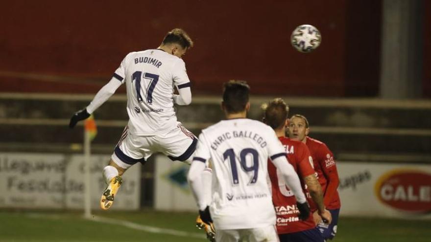 Budimir, en un partido reciente con Osasuna.