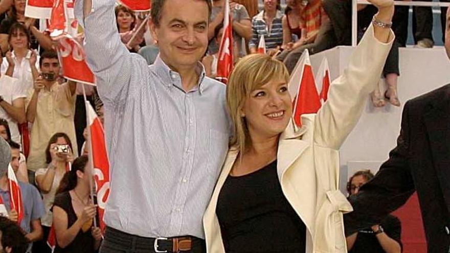 Zapatero y Etelvina Andreu, que adjudicó una campaña de Consumo cuando era directora general.