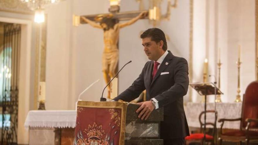 El ingeniero crevillentino Joaquín Mas Belso, durante la lectura del pregón.