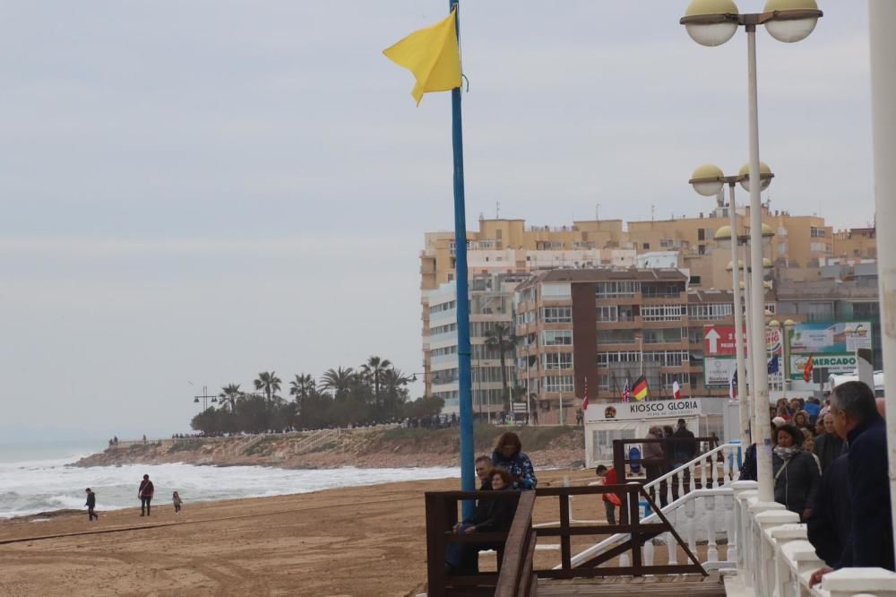 El temporal arrasa las playas de la Vega Baja