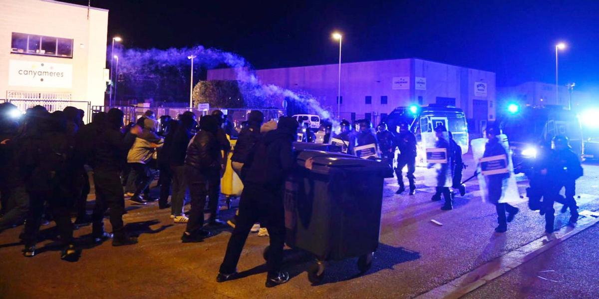 Tensió pel desembarcament del grup neonazi Núcleo Nacional a Catalunya