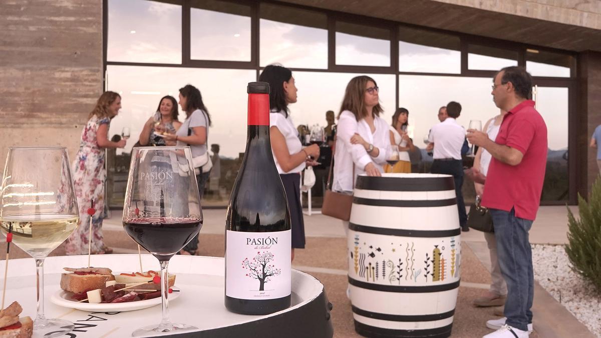 La nueva bodega de Sierra Norte ya ofrece visitas de enoturismo con catas maridaje.