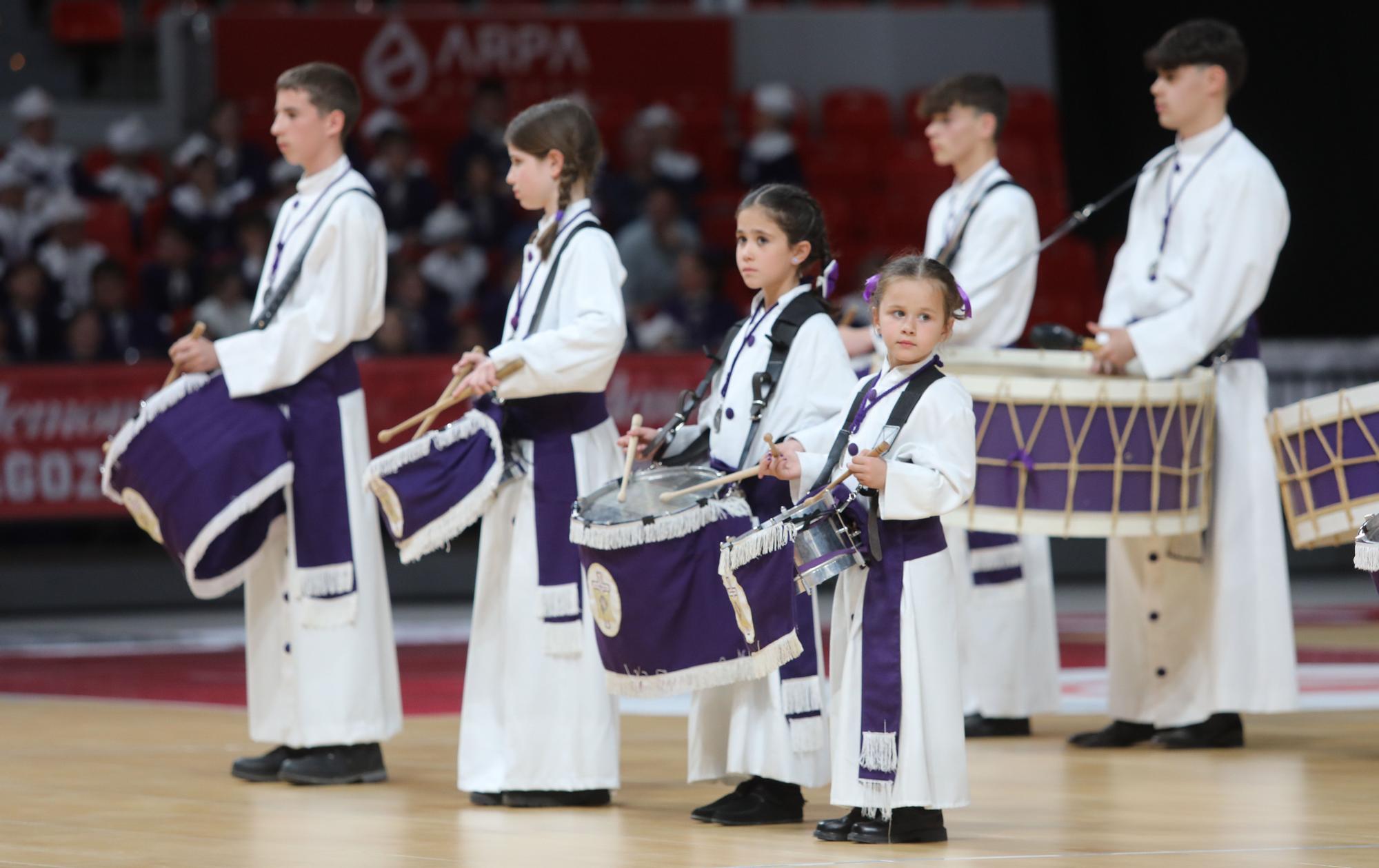 Los cofrades más pequeños de Zaragoza calientan motores para la Semana Santa