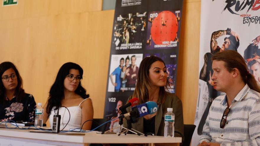 Teresa Saavedra, María José Sánchez, Canto Marbán y Marcos Martínez (Mayumaná), en el Ramos Carrión.