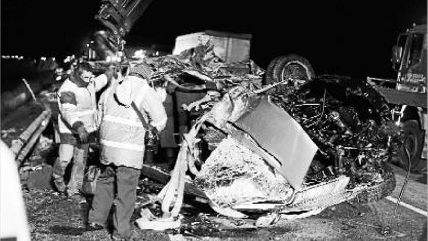 Els tres trams de la N-II entre Girona i la frontera acumulen uns 16 accidents greus a l&#039;any de mitjana.