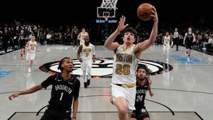 Boston Celtics guard Hugo Gonzalez (28) shoots during the second half of an NBA basketball game against Brooklyn Nets, Friday, Jan. 23, 2026, in New York. (AP Photo/Yuki Iwamura)
