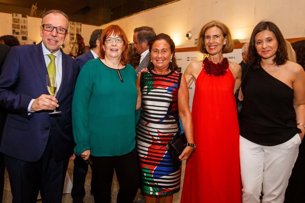 Joan Serra, Paquita Ribas, Marta Petit, Rosa Mayans y Raquel Tinozo