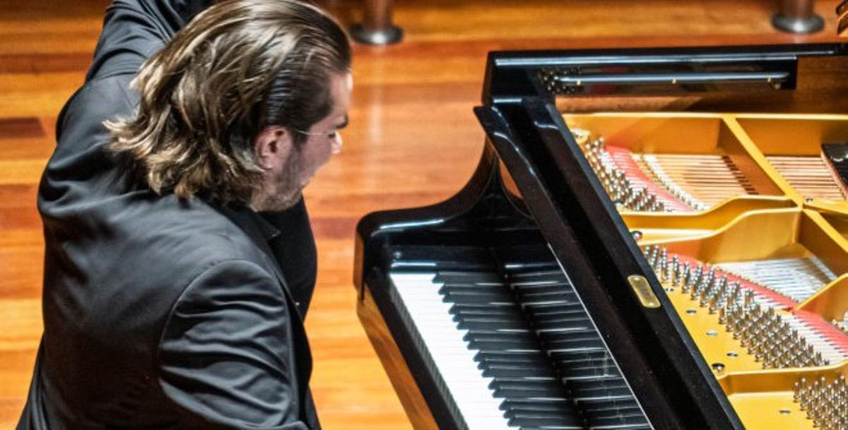 El ciclo llega a su fin el 23 de mayo con el recital protagonizado por Emin Kiouktchian, alumno de la cátedra de Piano desde 2021