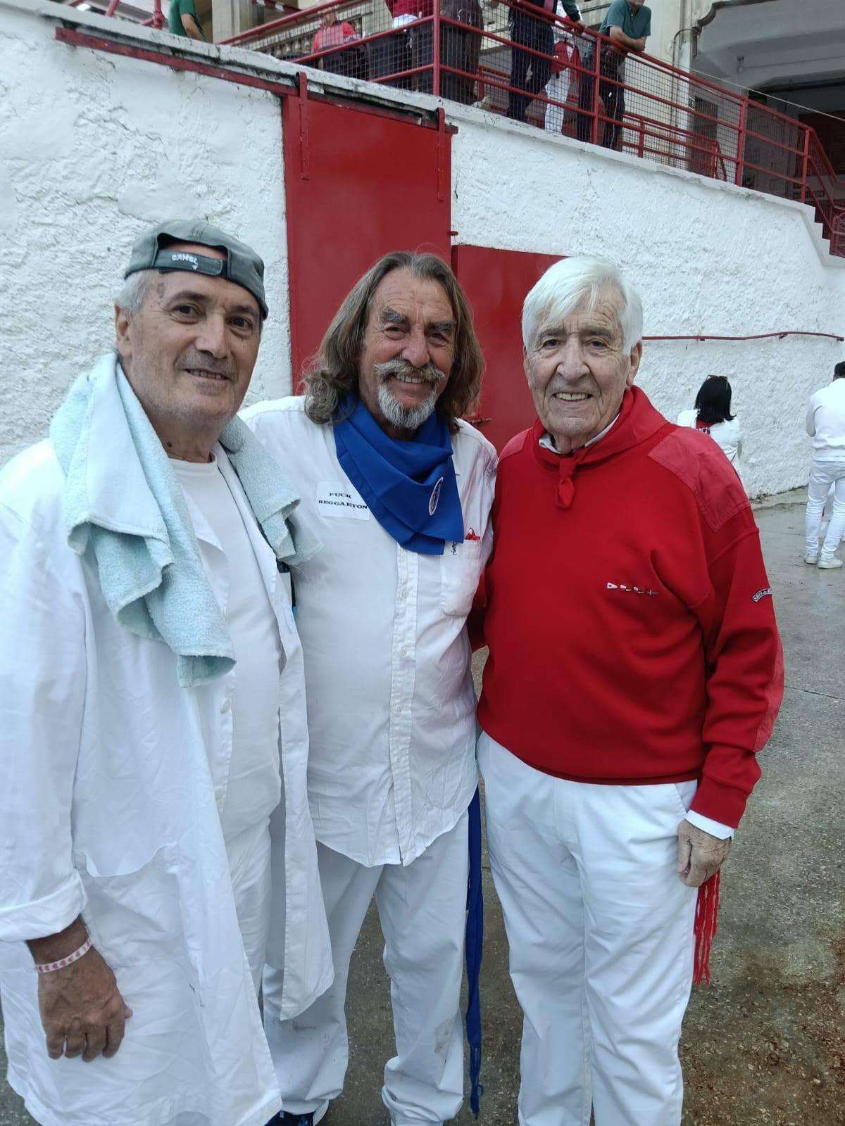 'El Tito', en el centro de la imagen.