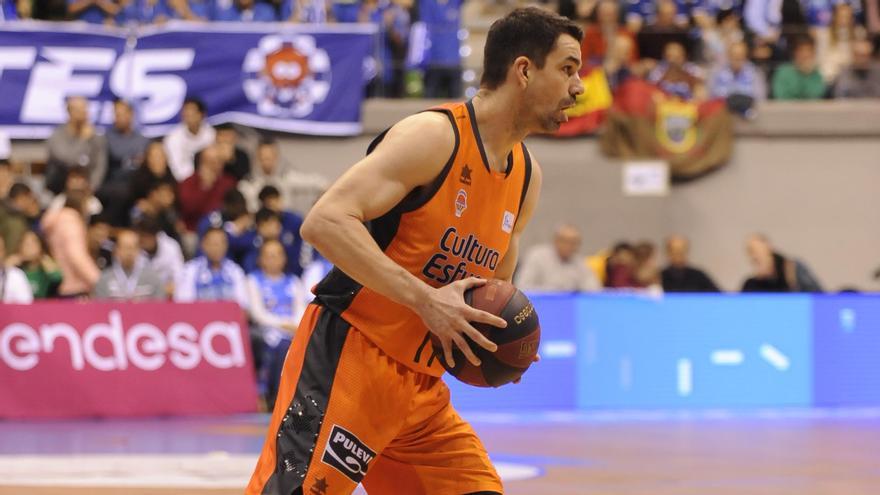 Rafa Martínez, una leyenda del Valencia Basket que sigue todavía en activo.