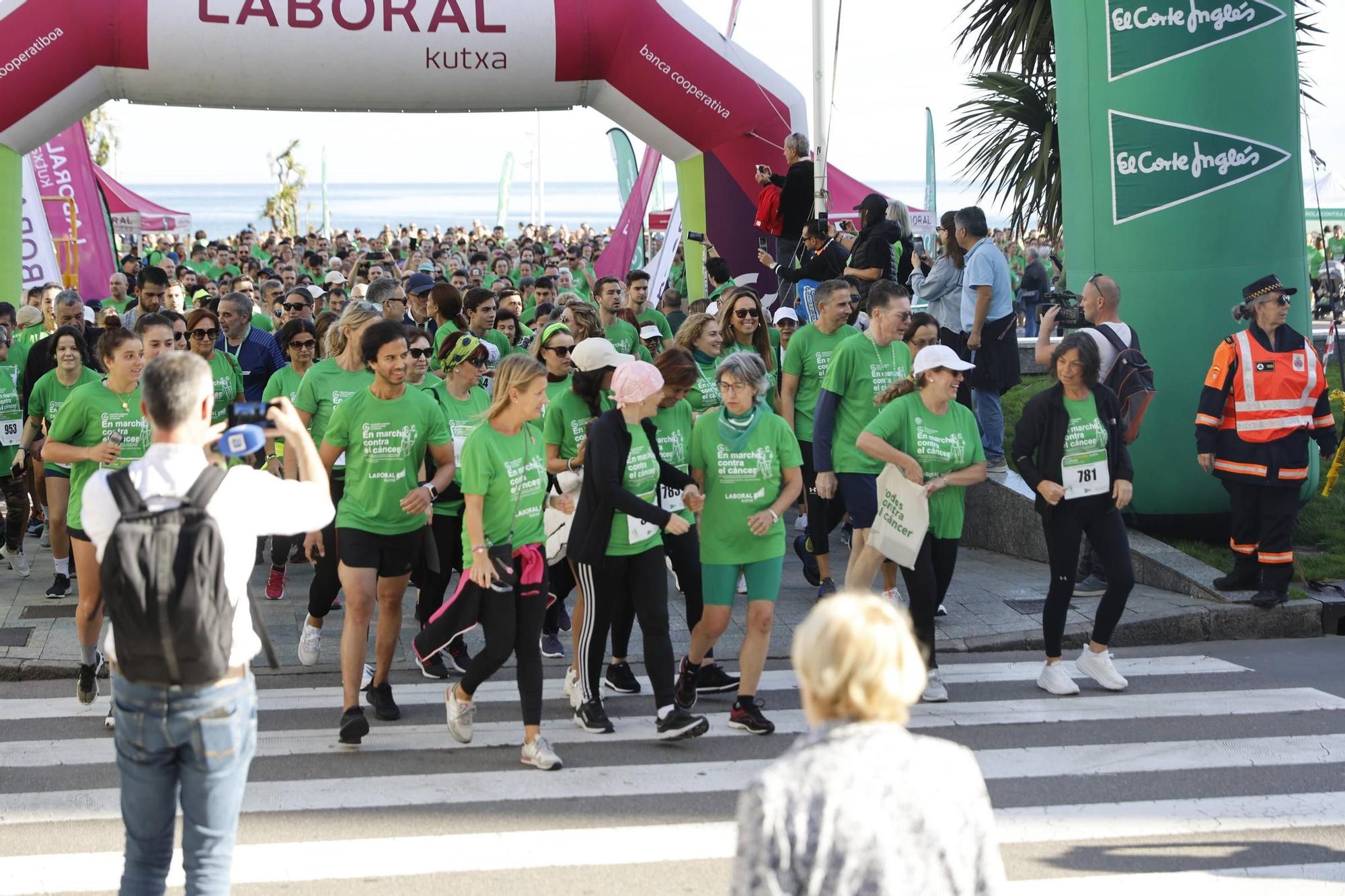 Así fue la carrera contra el cáncer en Gijón (en imágenes)