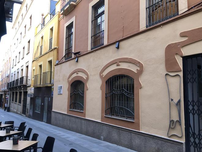 Fotogalería | La calle Moret de Cáceres: de restaurante y cervecería a nueva vivienda