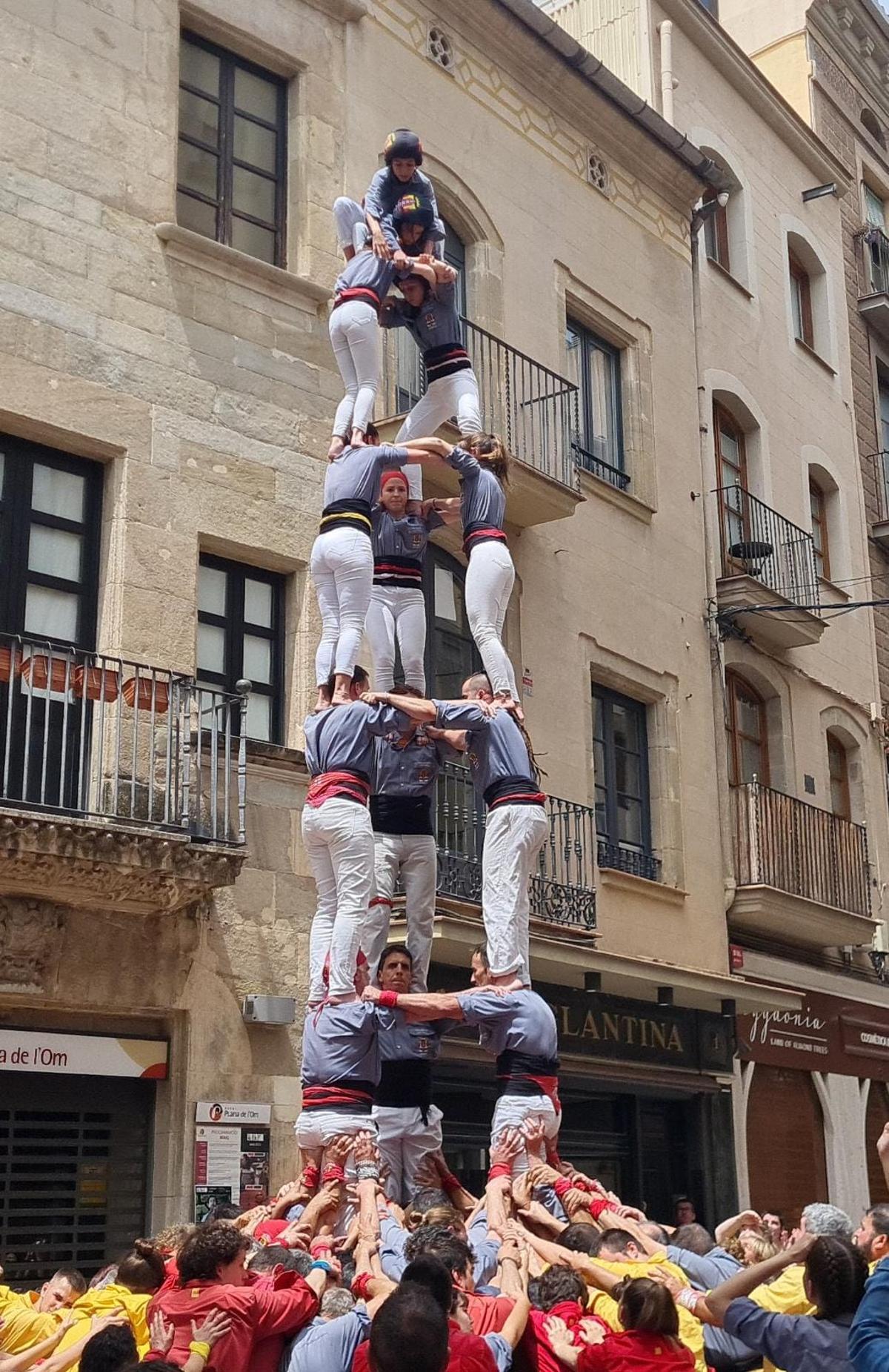 El 3de7 completat per la colla manresana