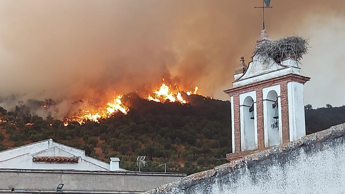 Incendio desde la localidad.