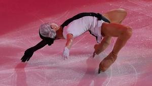 La rusa Alexandra Trusova se presenta durante la gala de exhibición en el Gran Premio ISU de Patinaje Artístico Rostelecom Cup 2019 en Moscú.