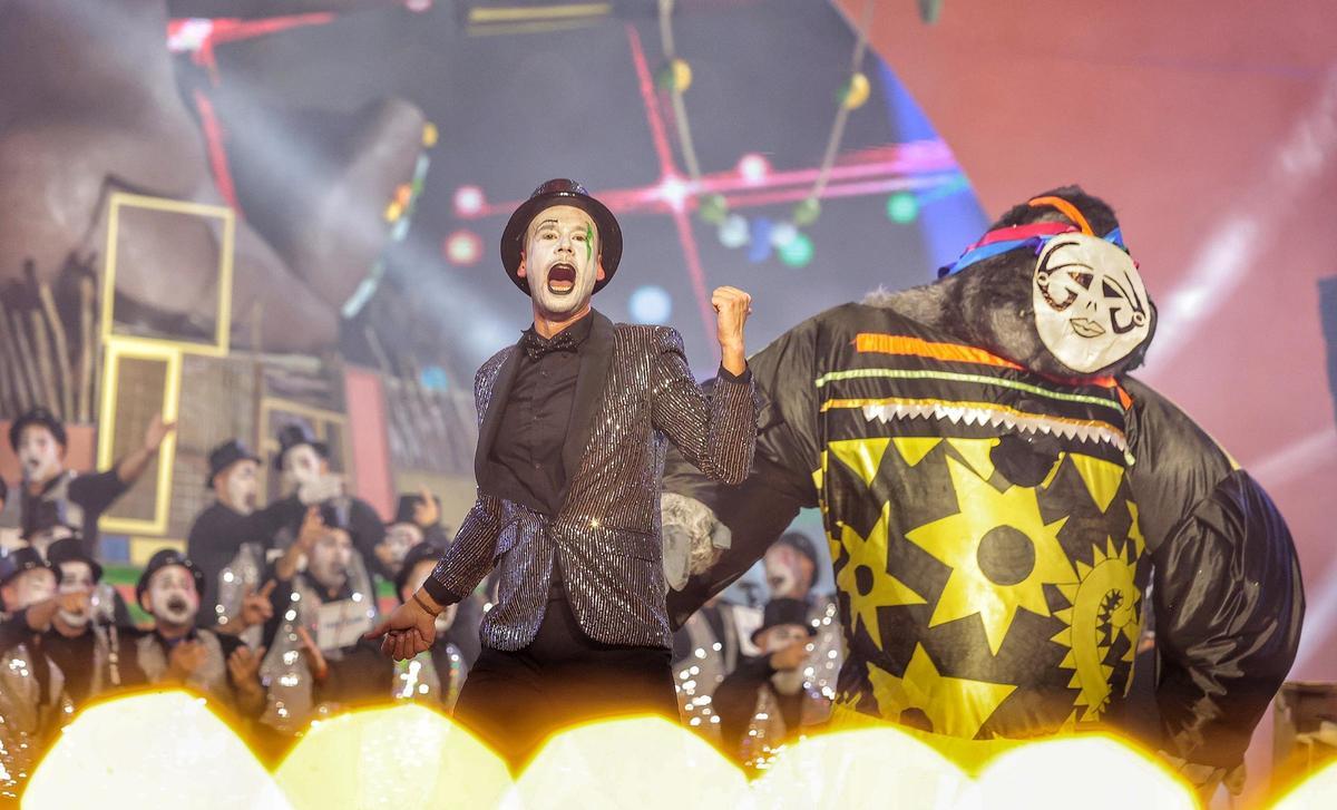 Adrián García 'Galano', director de Trapaseros, murga ganadora en el Carnaval de Santa Cruz de Tenerife 2026.